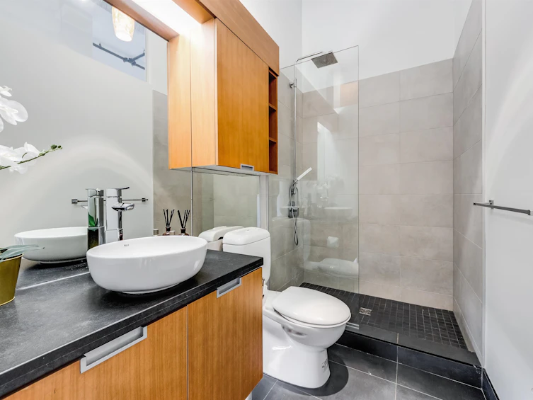 307-495 W 6th Avenue, Vancouver, BC, V5Y 1L3 - 9
