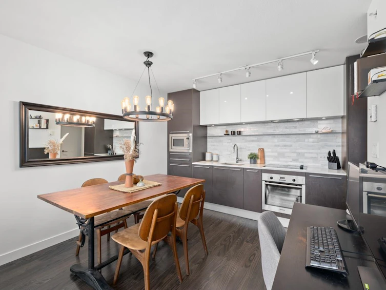 1904-8031 Nunavut Lane, Vancouver, BC, V5X 0C9 - 9