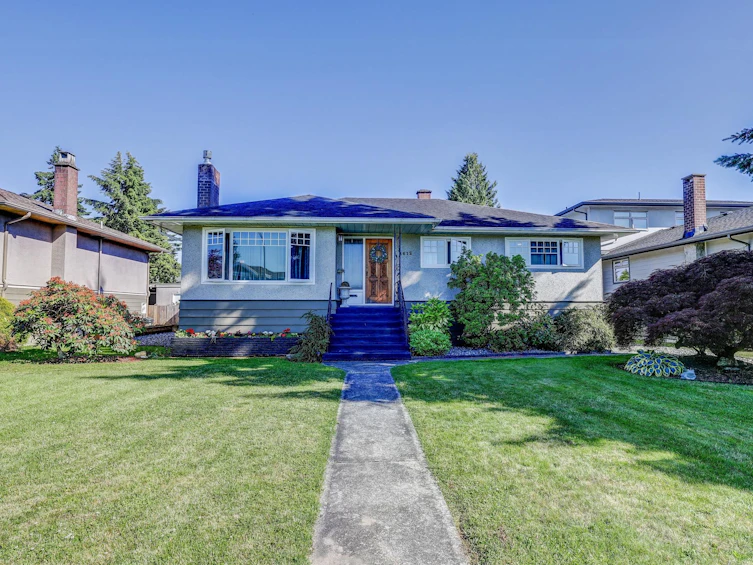 8612 11th Avenue, Burnaby, BC, V3N 2P8 - 3