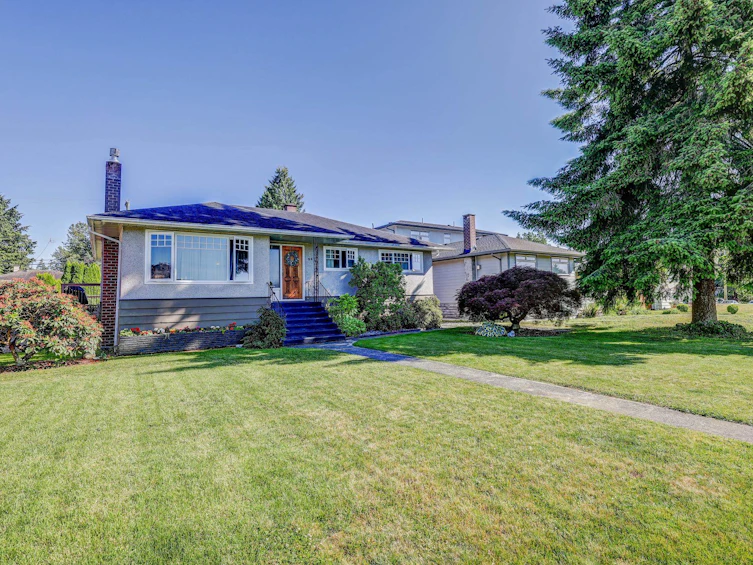 8612 11th Avenue, Burnaby, BC, V3N 2P8 - 2