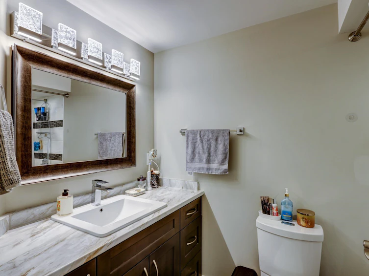 8612 11th Avenue, Burnaby, BC, V3N 2P8 - 24