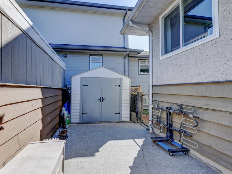 8612 11th Avenue, Burnaby, BC, V3N 2P8 - 38