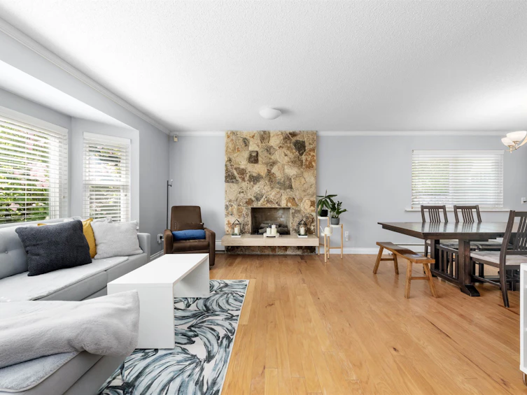8909 Aspen Place, Burnaby, BC, V3N 4P3 - 2