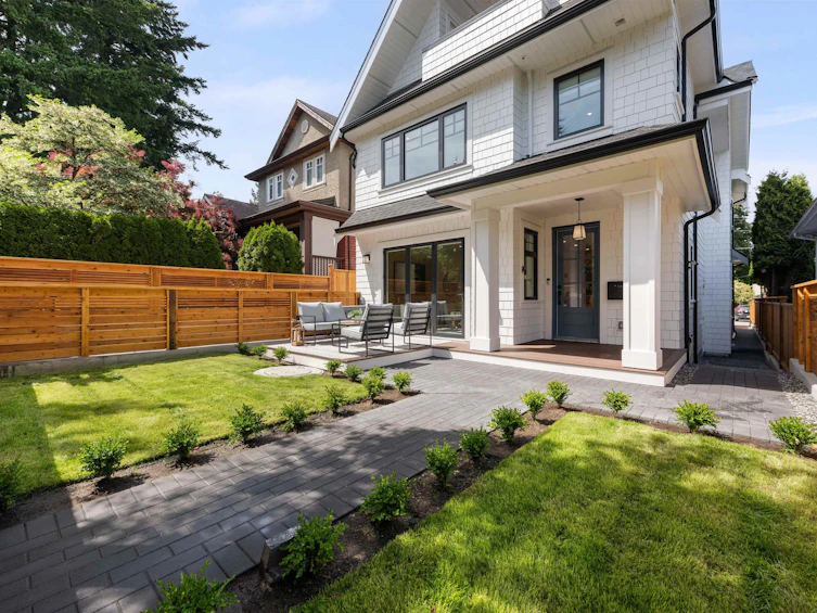1-947 E 13th Avenue, Vancouver, BC, V5T 2L7 - 2
