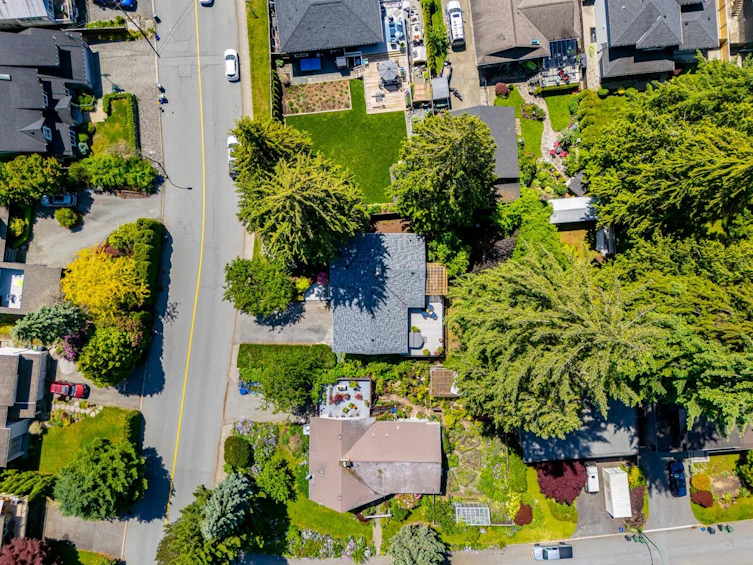 3031 Duval Road, North Vancouver, BC, V7J 3J2 - 2