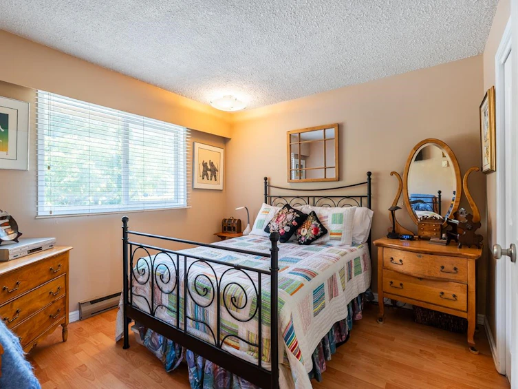 3031 Duval Road, North Vancouver, BC, V7J 3J2 - 27
