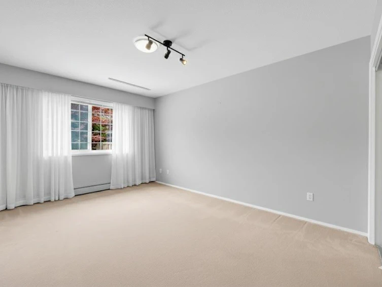 7 Semana Crescent, Vancouver, BC, V6N 2E1 - 17