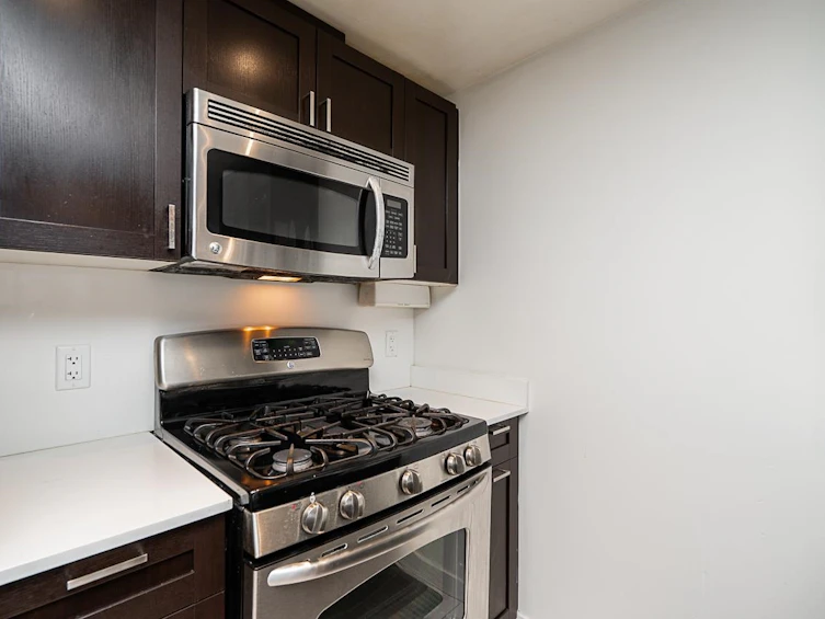 1706-4815 Eldorado Mews, Vancouver, BC, V5R 0B2 - 6