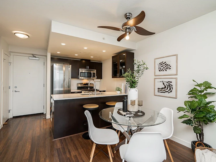 1706-4815 Eldorado Mews, Vancouver, BC, V5R 0B2 - 2