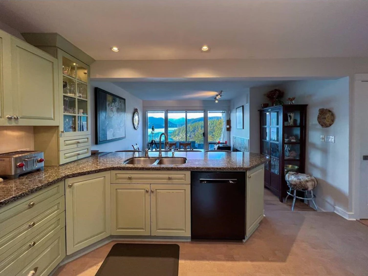 6236 Wellington Avenue, West Vancouver, BC, V7W 2H4 - 12