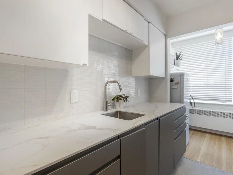 404-1975 Pendrell Street, Vancouver, BC, V6G 1T6 - 11