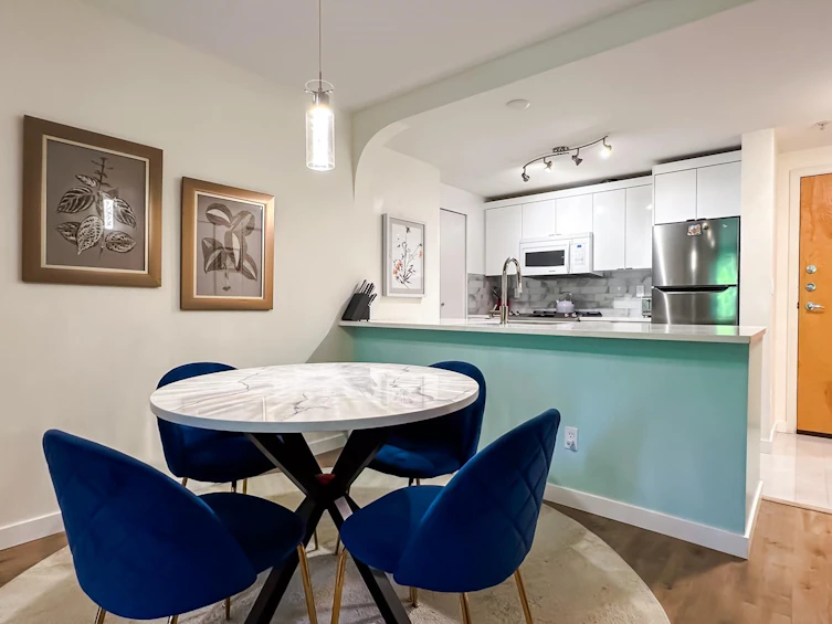 317-6833 Village Green, Burnaby, BC, V5E 4M1 - 6
