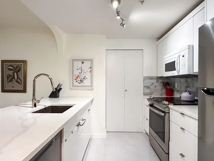 317-6833 Village Green, Burnaby, BC, V5E 4M1 - 10