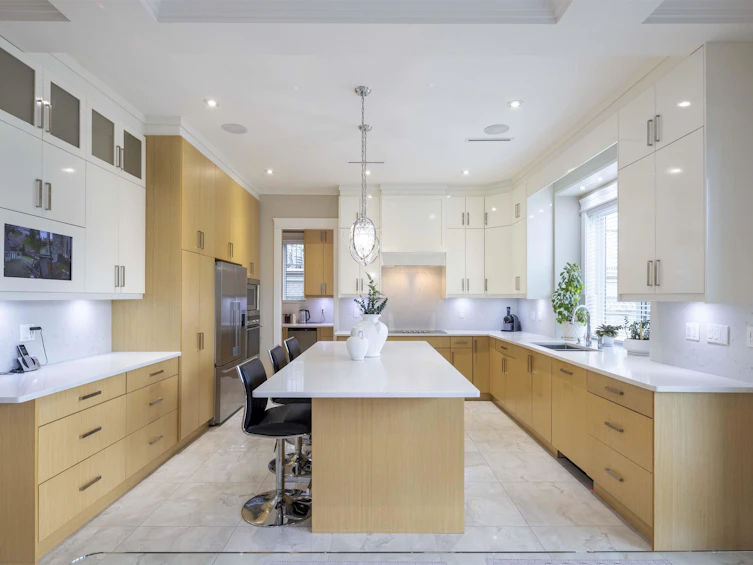 2052 Paulus Crescent, Burnaby, BC, V5A 2M1 - 18
