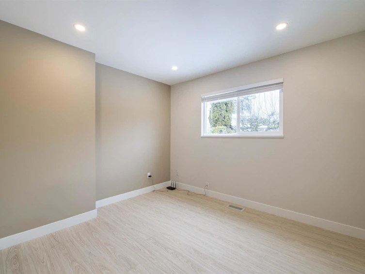 3345 Cardinal Drive, Burnaby, BC, V5A 2T7 - 17