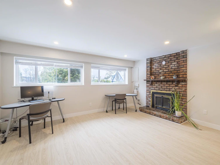 3345 Cardinal Drive, Burnaby, BC, V5A 2T7 - 21
