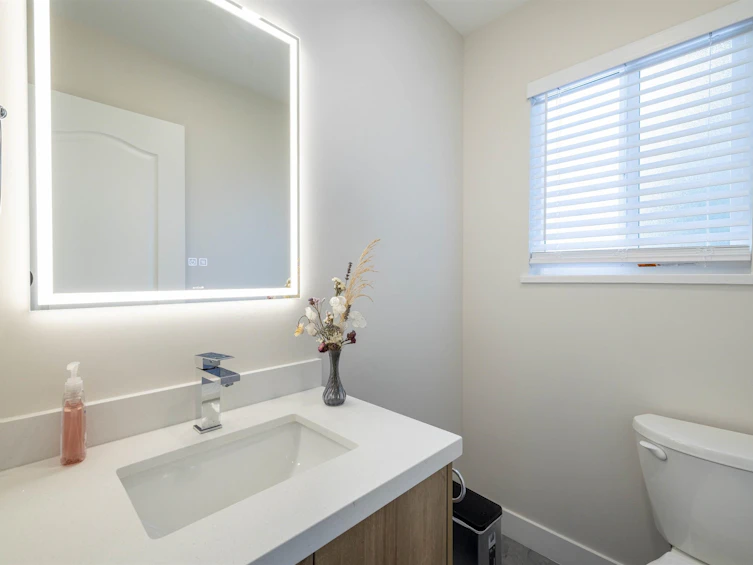 3345 Cardinal Drive, Burnaby, BC, V5A 2T7 - 15