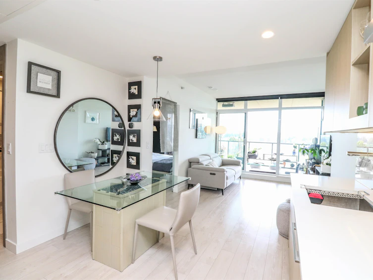 610-4890 Lougheed Highway, Burnaby, BC, V5C 0N2 - 2