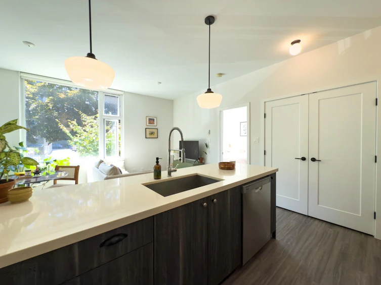 208-311 E 6th Avenue, Vancouver, BC, V5T 1J9 - 5