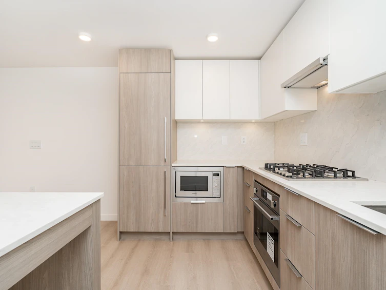 601-10333 133 Street, Surrey, BC, V3T 0V1 - 13