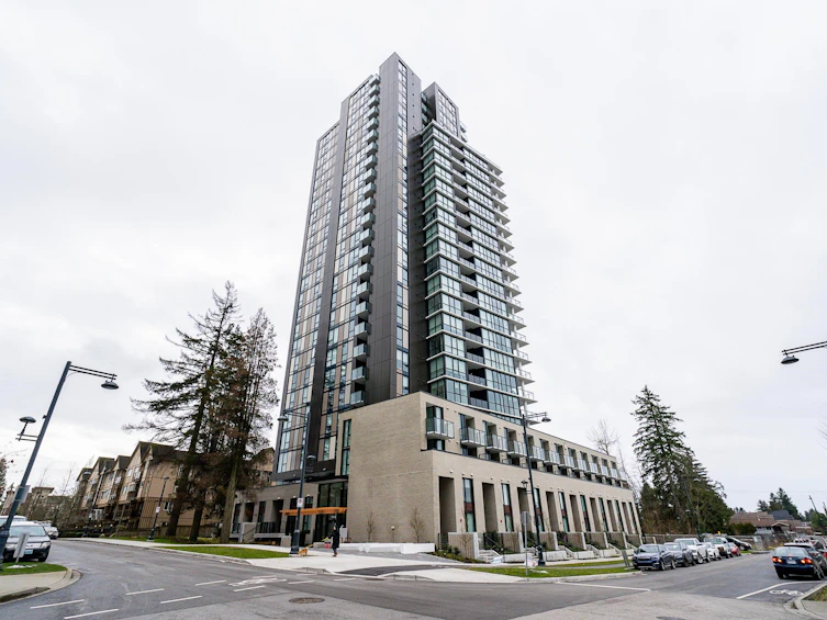 601-10333 133 Street, Surrey, BC, V3T 0V1