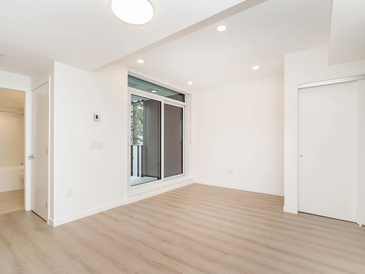 601-10333 133 Street, Surrey, BC, V3T 0V1 - 7