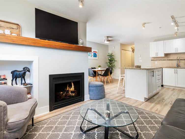 104-1174 Wingtip Place, Squamish, BC, V8B 0N4 - 5