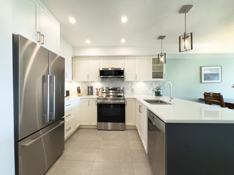 306-1707 Charles Street, Vancouver, BC, V5L 2T6 - 2