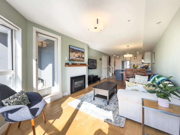 306-1707 Charles Street, Vancouver, BC, V5L 2T6 - 3