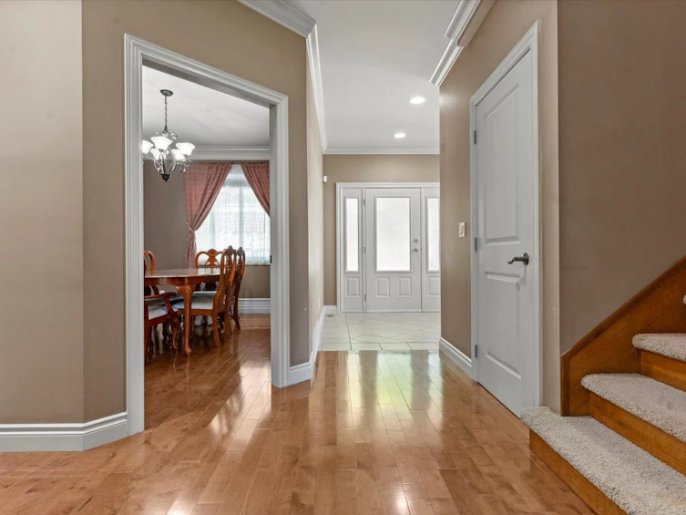 36472 Cardiff Place, Abbotsford, BC, V3G 3G4 - 3