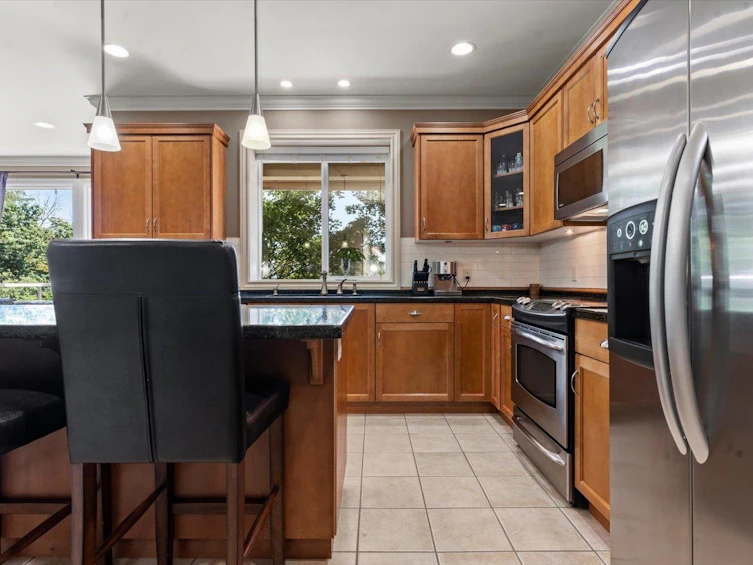 36472 Cardiff Place, Abbotsford, BC, V3G 3G4 - 8