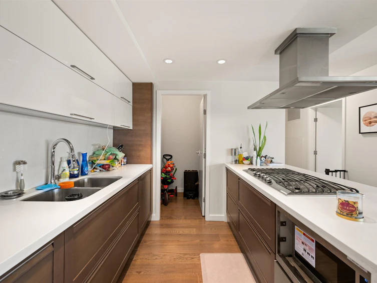 705-8 Smithe Mews, Vancouver, BC, V6B 0A5 - 10