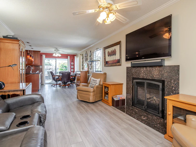 9262 213 Street, Langley, BC, V1M 1L2 - 9