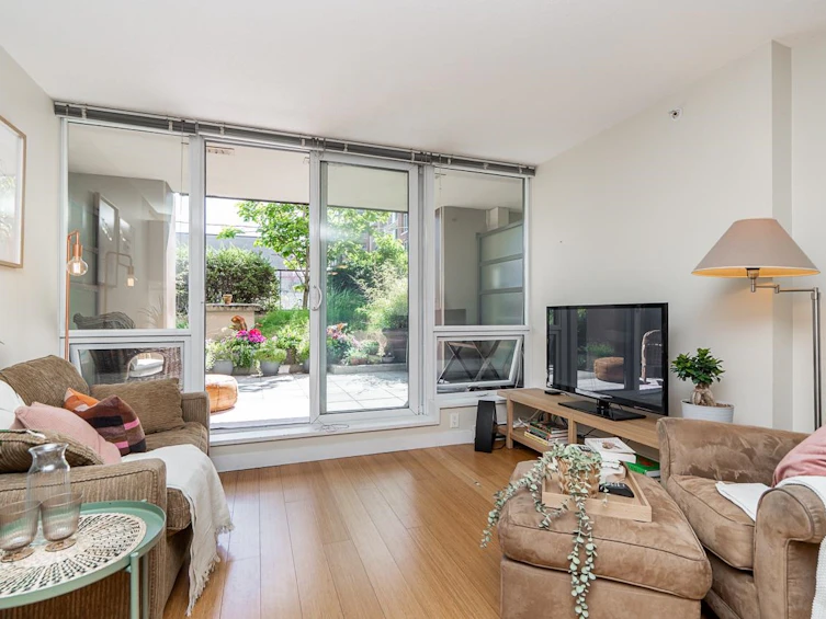 209-718 Main Street, Vancouver, BC, V6A 0B1 - 5