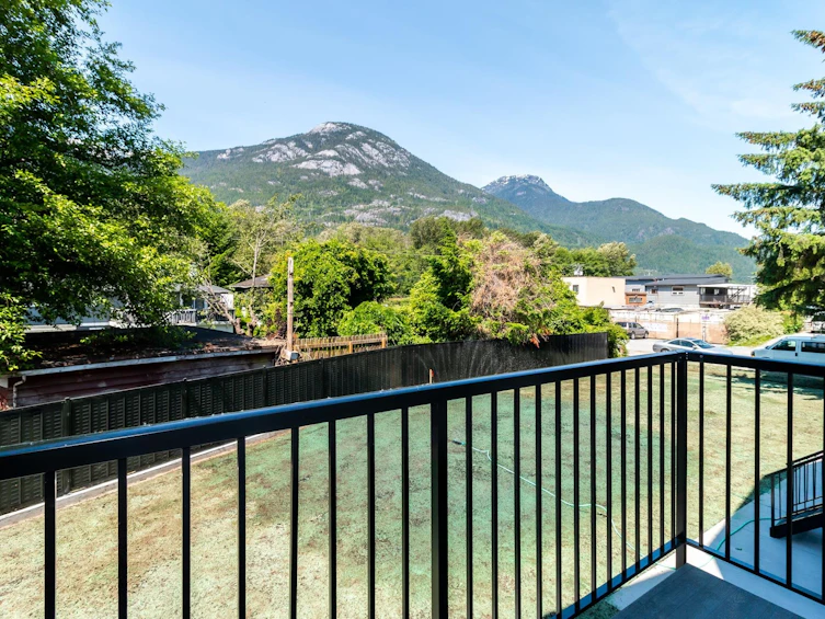38891 Garibaldi Avenue, Squamish, BC, V8B 0E8 - 19