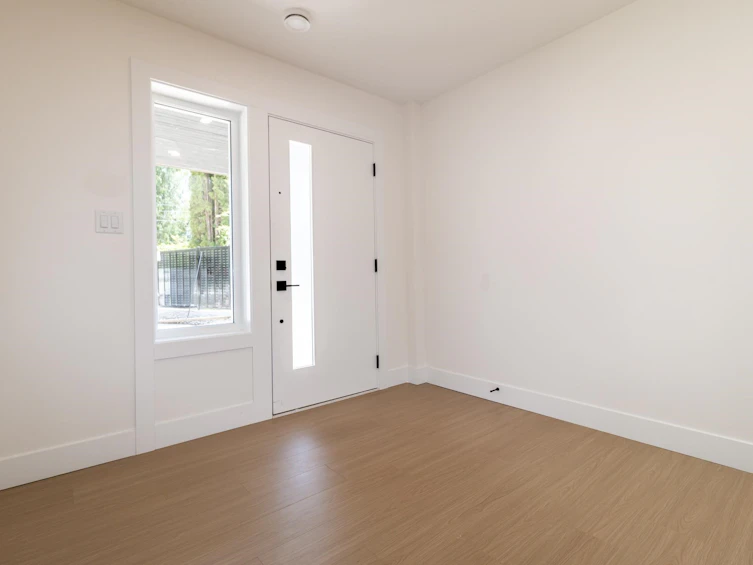 1108 Magee Street, Squamish, BC, V8B 0E8 - 2