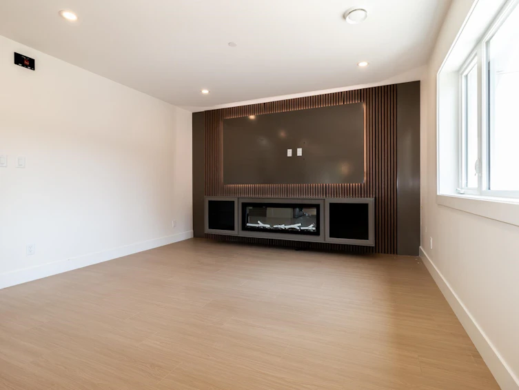 1108 Magee Street, Squamish, BC, V8B 0E8 - 5