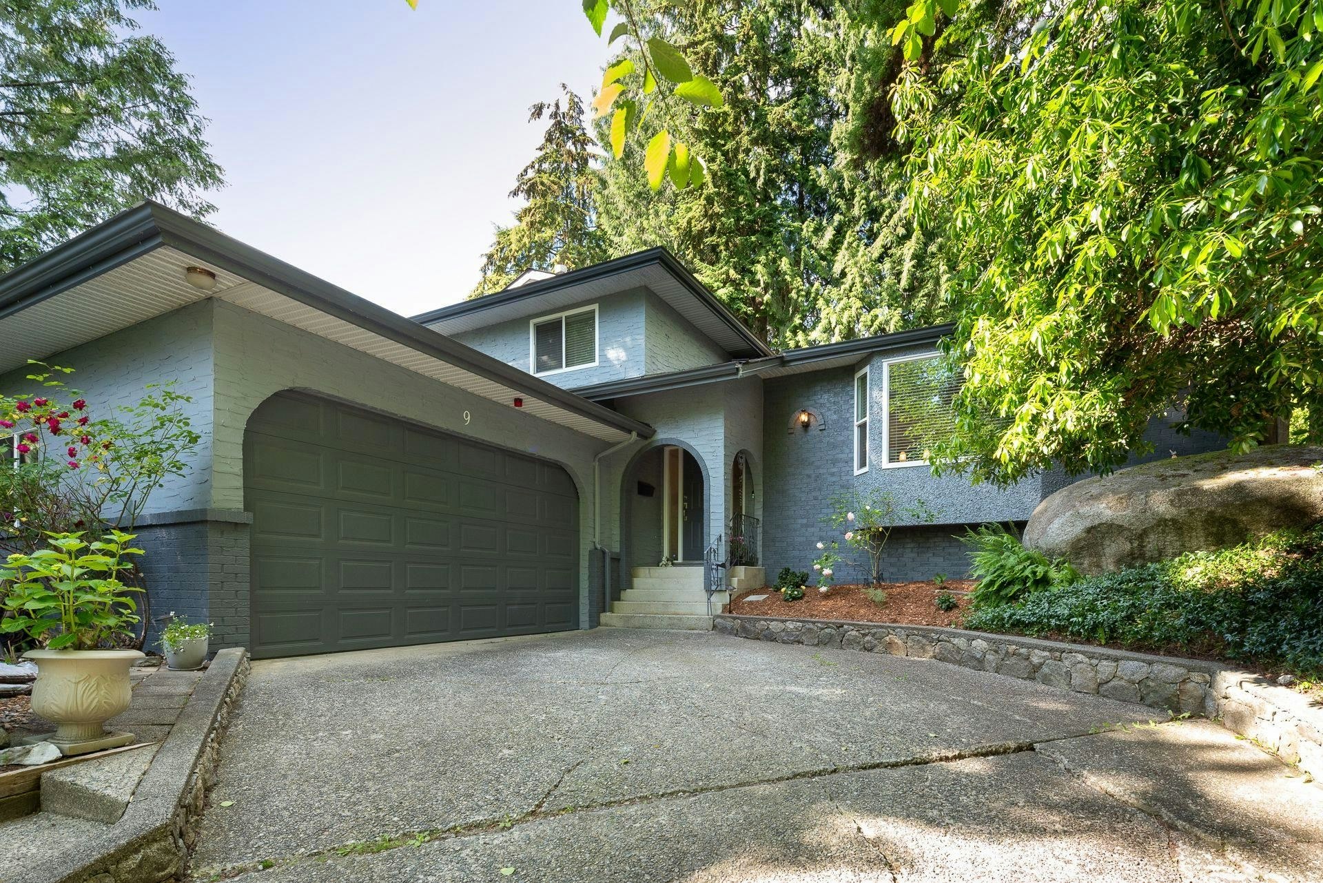 9 Symmes Bay, Port Moody, BC, V3H 3N6