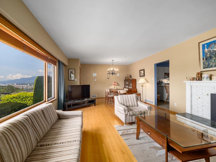 4835 Empire Drive, Burnaby, BC, V5C 5P9 - 10