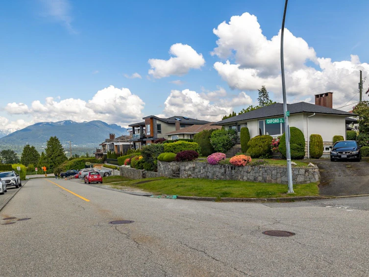 4835 Empire Drive, Burnaby, BC, V5C 5P9 - 6