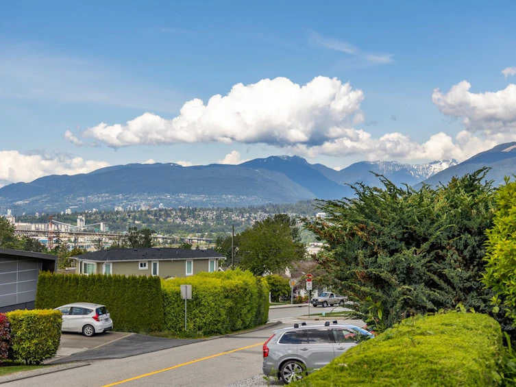 4835 Empire Drive, Burnaby, BC, V5C 5P9 - 4