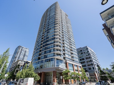 709-400 Capilano Road - 2