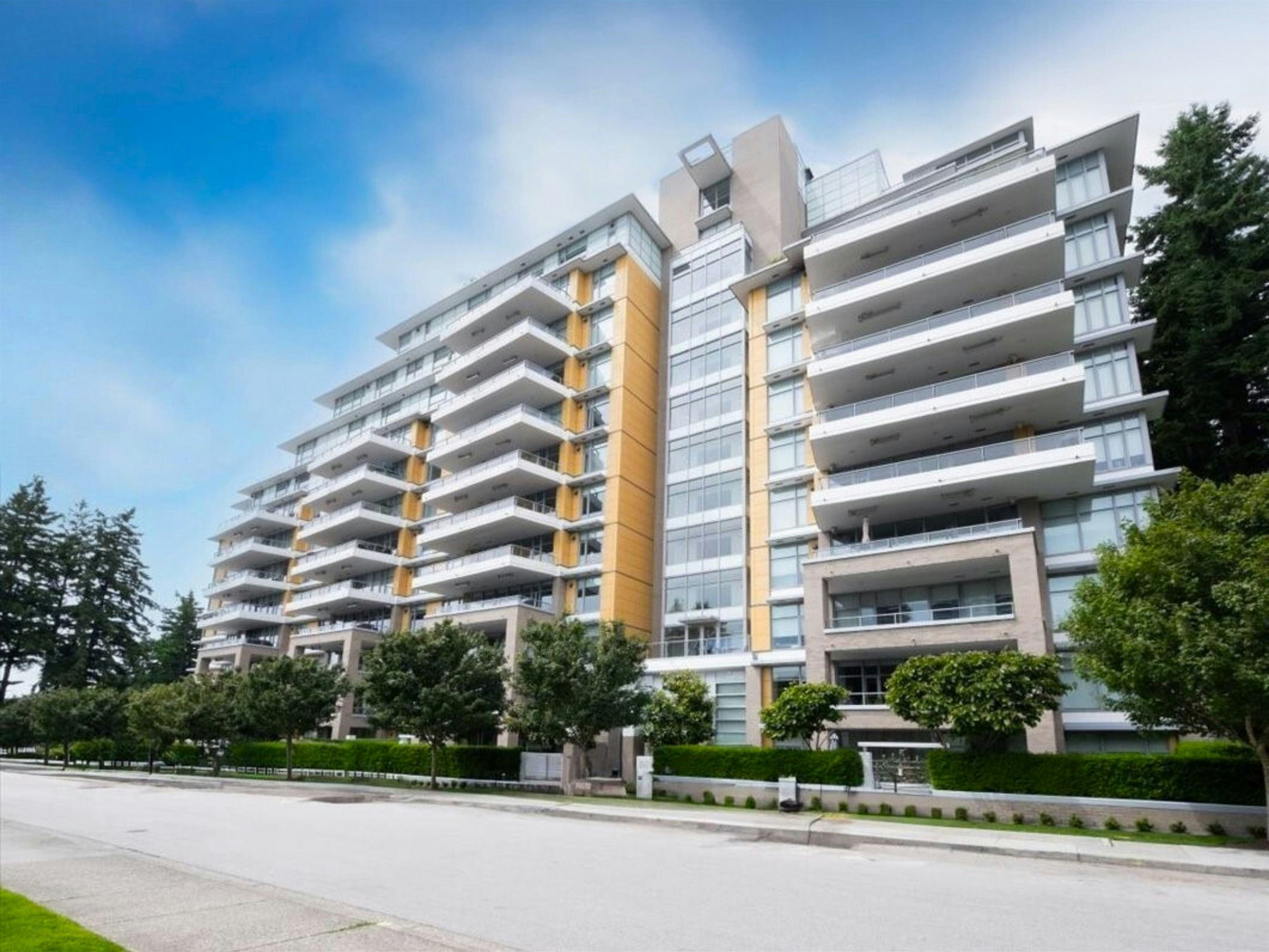 305-1501 Vidal Street, Surrey, BC, V4B 0B5