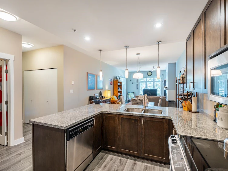 414-2368 Marpole Avenue, Port Coquitlam, BC, V3C 0B4 - 5