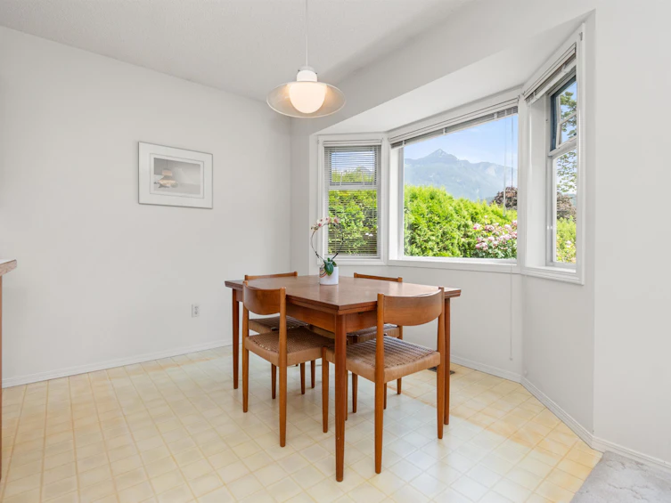 537 Wardle Street, Hope, BC, V0X 1L0 - 12