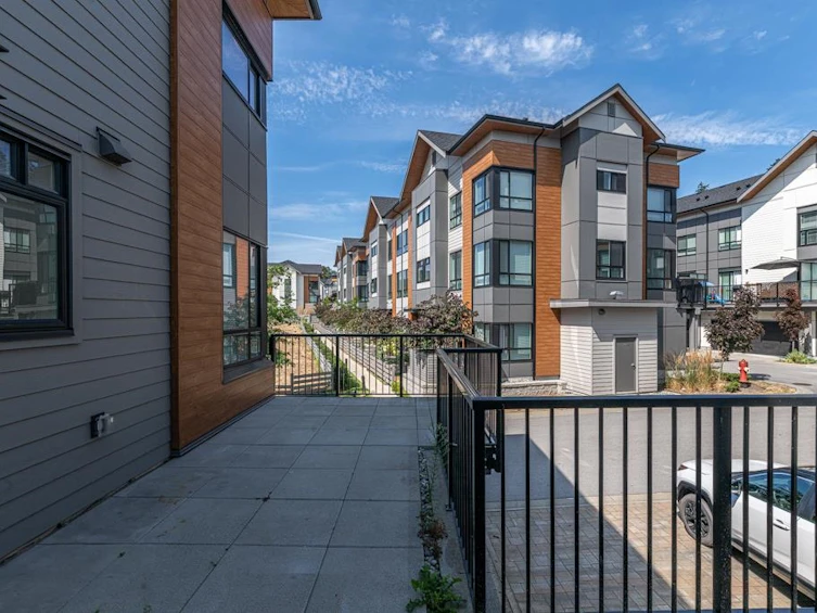 11-15151 Edmund Drive, Surrey, BC, V3S 0B2 - 12