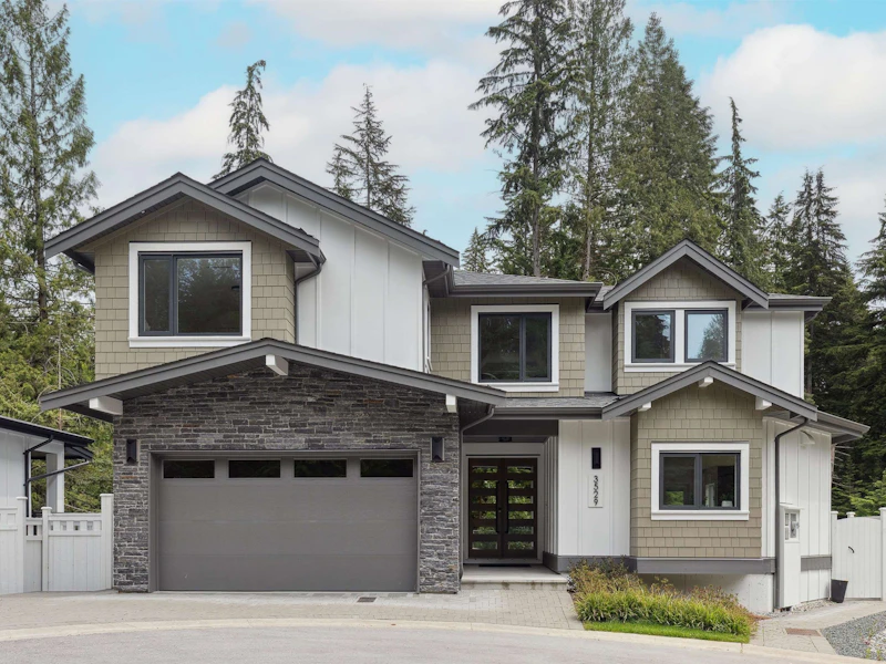 3529 Anne Macdonald Way, North Vancouver BC