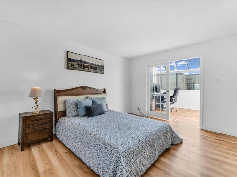 3295 Mountain Highway, North Vancouver, BC, V7K 2H4 - 18