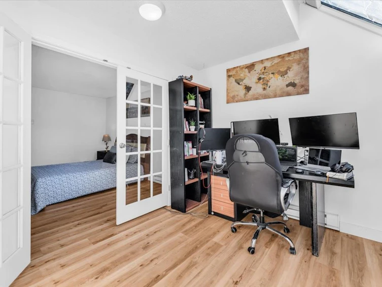 3295 Mountain Highway, North Vancouver, BC, V7K 2H4 - 26