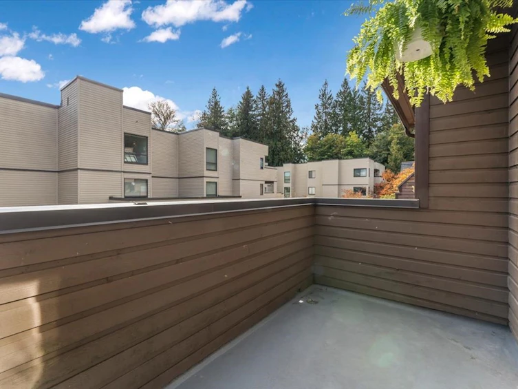 3295 Mountain Highway, North Vancouver, BC, V7K 2H4 - 4
